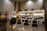 Actress Namrata Shirodkar Inaugurated BORABAY Salon